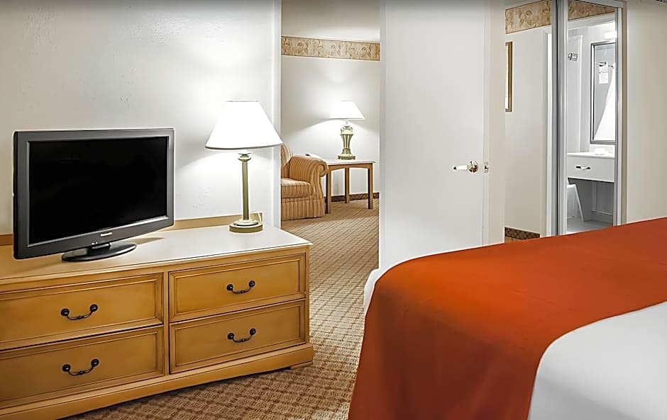 Pan American Inn and Suites