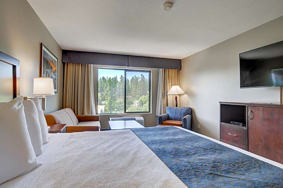 Whitefish Riverfront Hotel