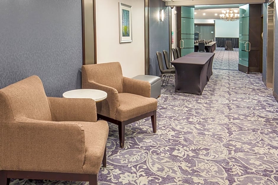 Crowne Plaza Seattle Airport, an IHG Hotel