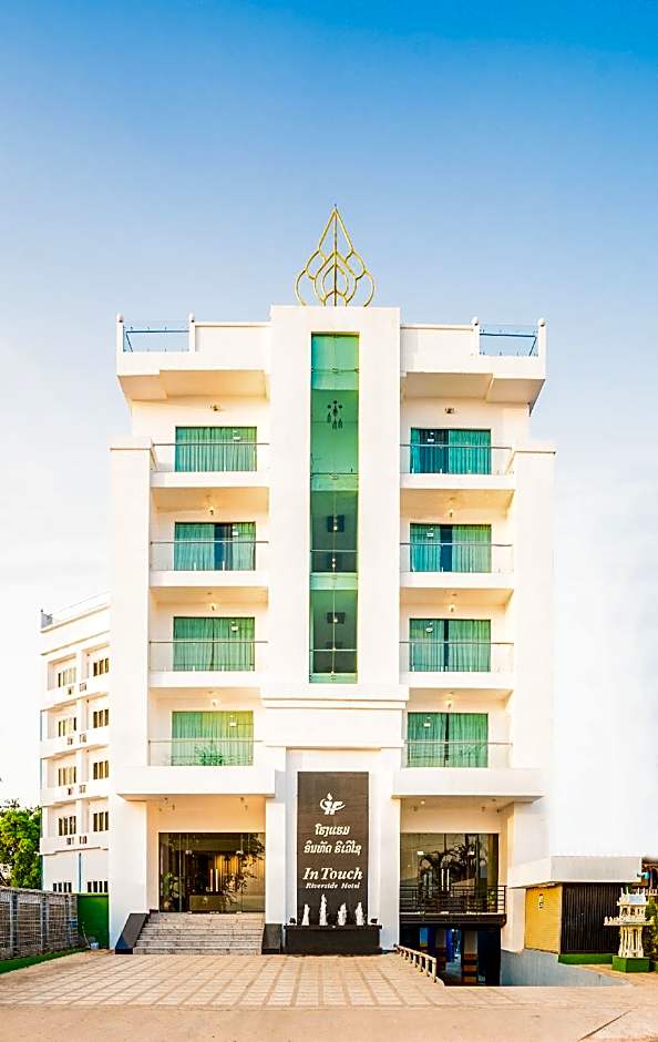 Intouch Riverside Hotel