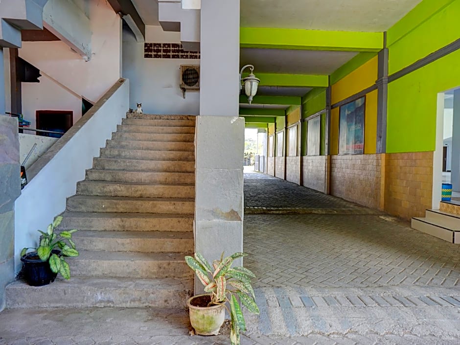 Collection O 92868 Nusantara Hotel