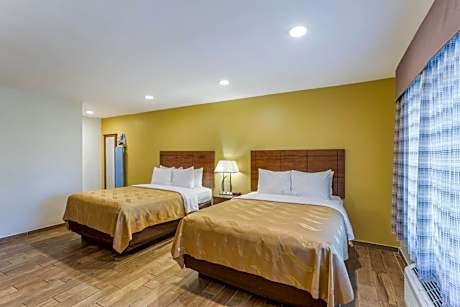 Standard Queen Room with Two Queen Beds - Non-Smoking