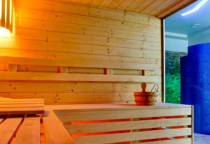 OW Krakus I - pokoje i domki