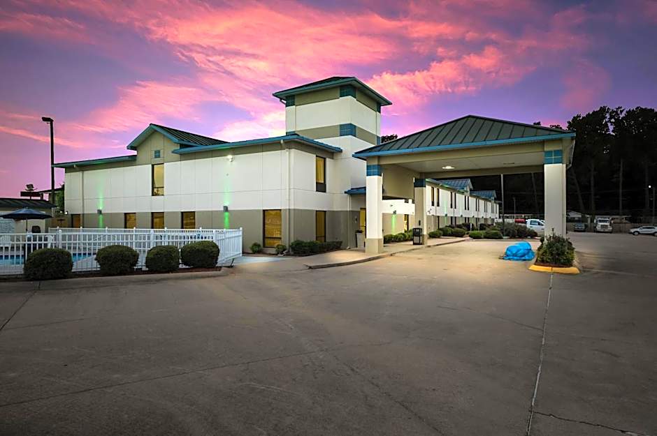 Quality Inn Jacksonville near Little Rock Air Force Base