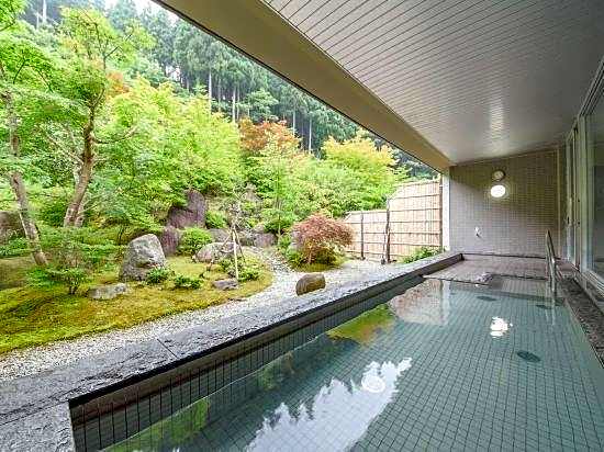 Higashiyama Onsen Maple Plaza