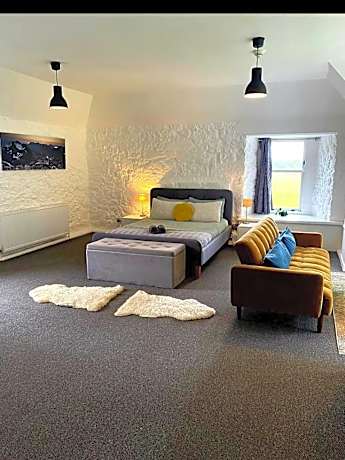 Deluxe Double Room with Shower
