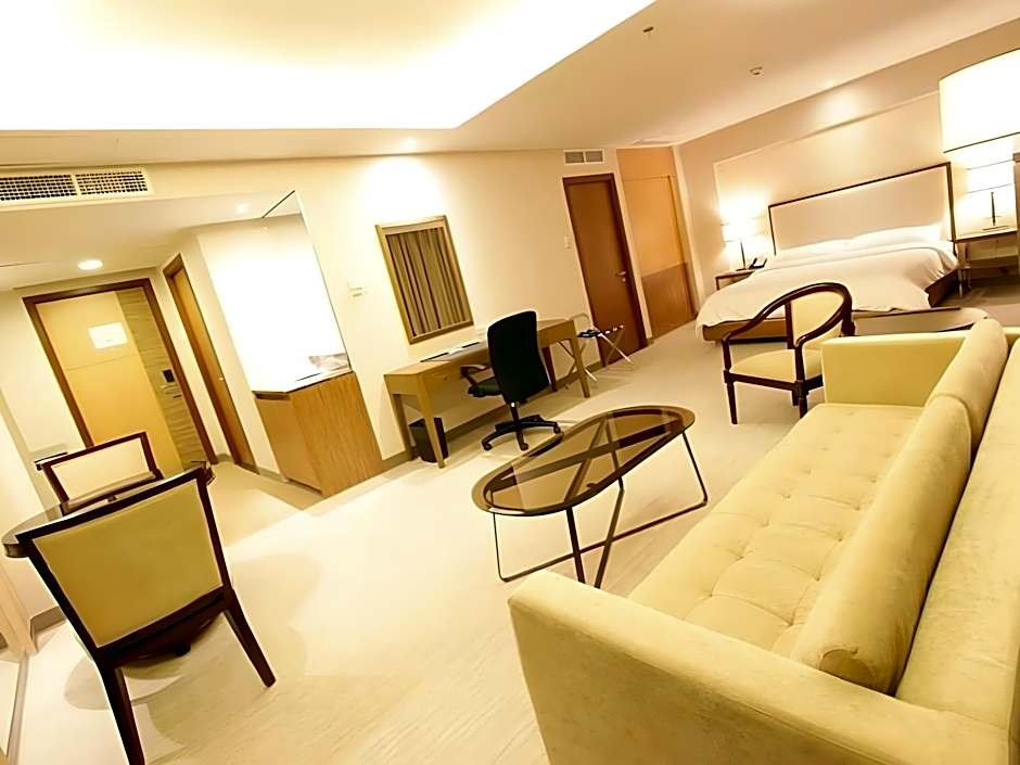 Photo 1 of 1 of Bridal Suite, Garden Wing