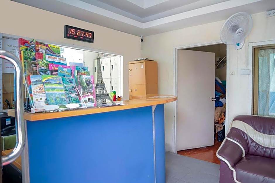 OYO 681 Paradise Hotel