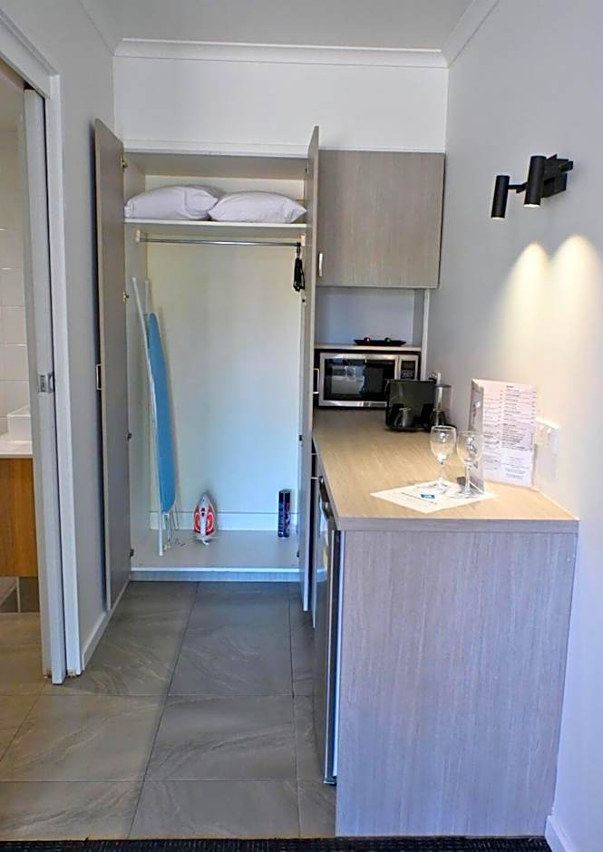 Peppermill Inn Motel