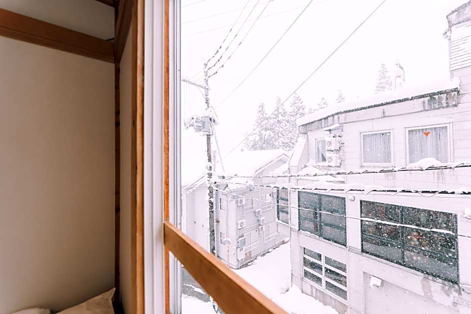 Yuzawa Onsen Lodge 1min to LIFT House
