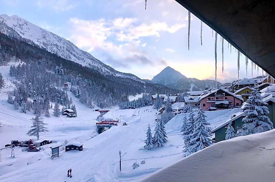 Hotel Piccolo Chalet