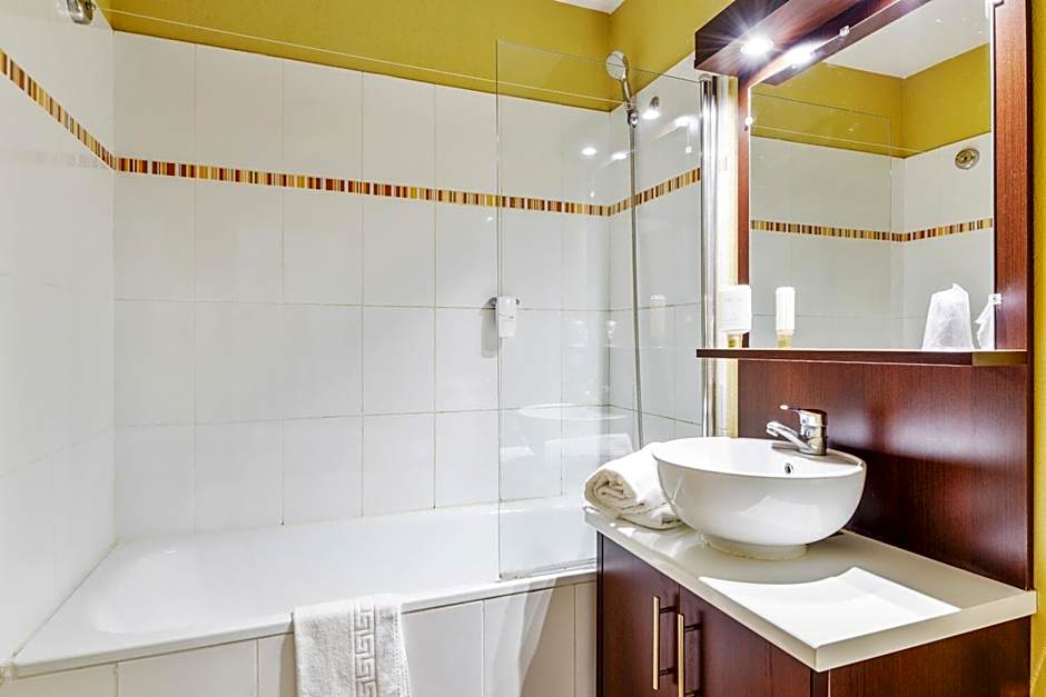 Comfort Aparthotel Six-Fours