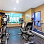 La Quinta Inn & Suites by Wyndham Denver Gateway Park
