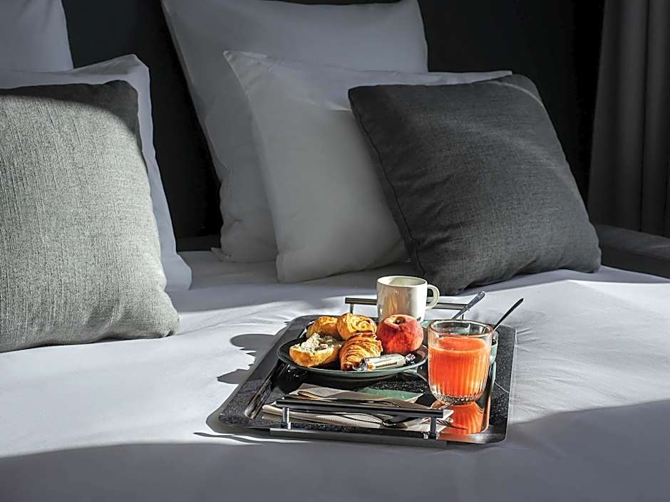 Tribe Paris La Defense Esplanade