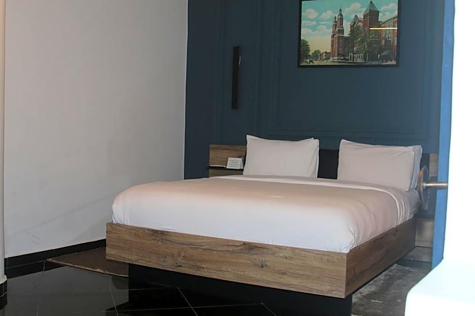 The Hotel Syracuse
