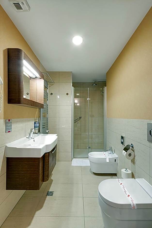 Malinowy Dwór Hotel Medical SPA