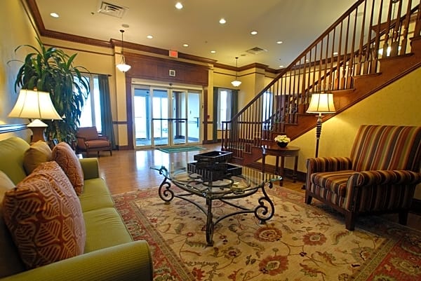 Country Inn & Suites Newark, NJ