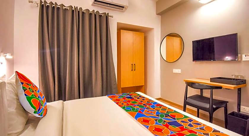 Via Heera Holiday Inn