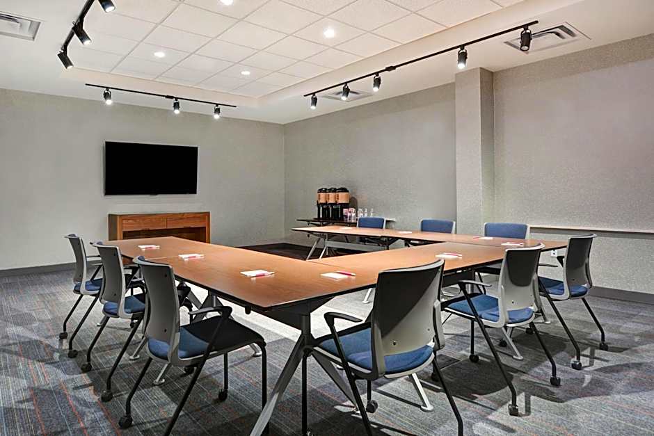 Aloft Secaucus Meadowlands
