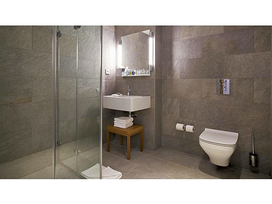 9Hotel Republique