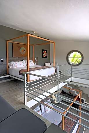 Master suite two king size bedroom with Terrace