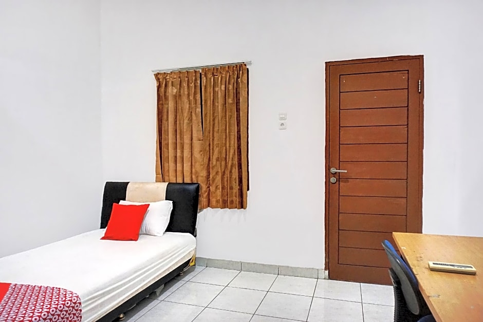 Super OYO Resident- K Syariah