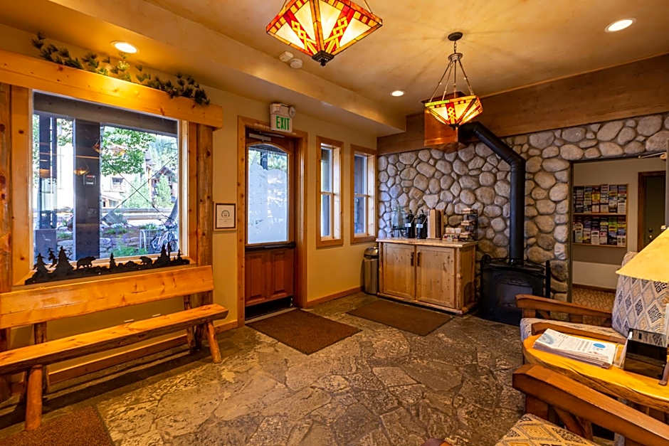 Red Wolf Lodge At Squaw Valley