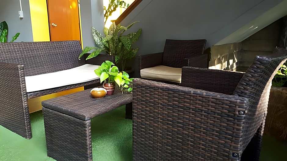 First And Frang Hotel