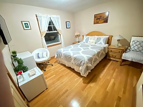 Queen Room