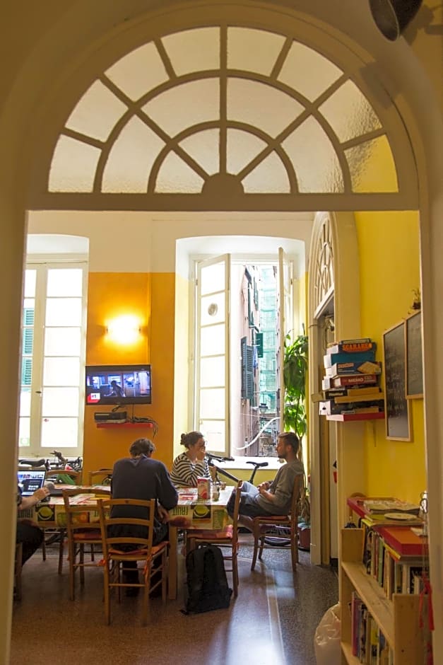 Manena Hostel Genova