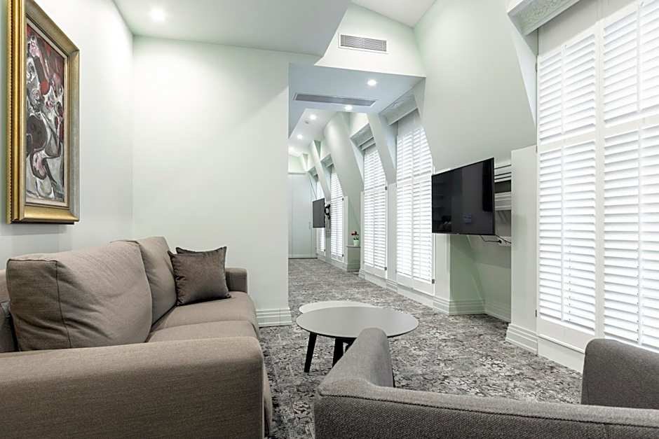 VIZUALIZA Residence Hotel by HMG