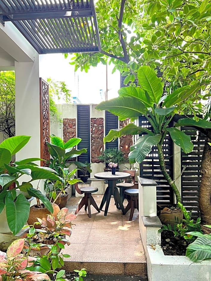 Yotaka Boutique Hotel