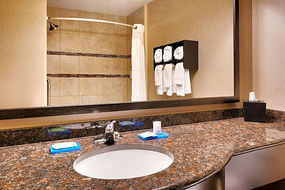Holiday Inn Express Hotel & Suites Butte By IHG