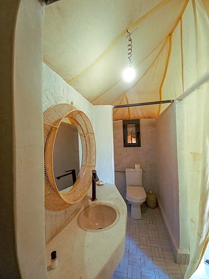 The Luxury ERG Safari Camp