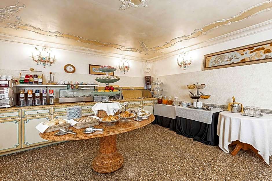 Hotel San Moise