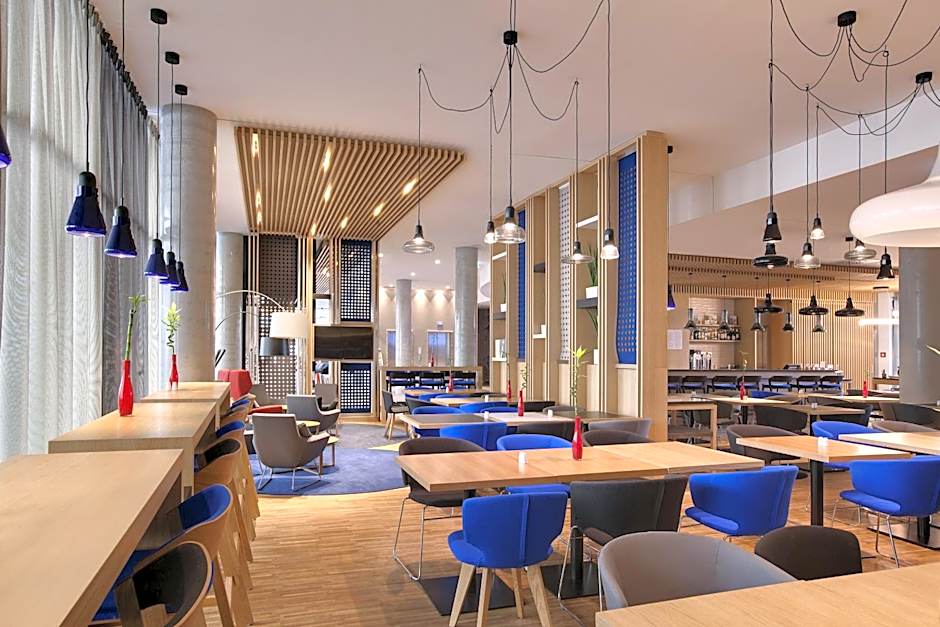 Holiday Inn Express Berlin - Alexanderplatz By IHG