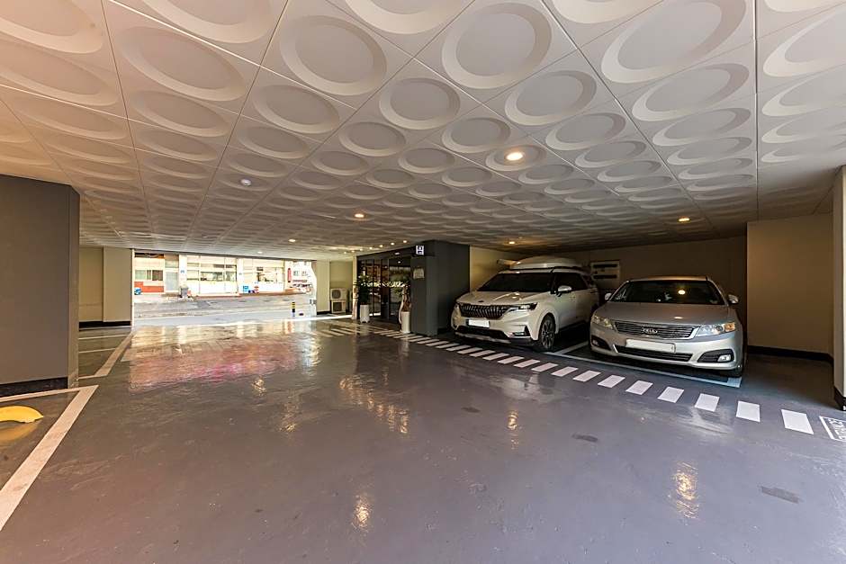 Hotel24ST.UrbanBrown Seosan lakepark 