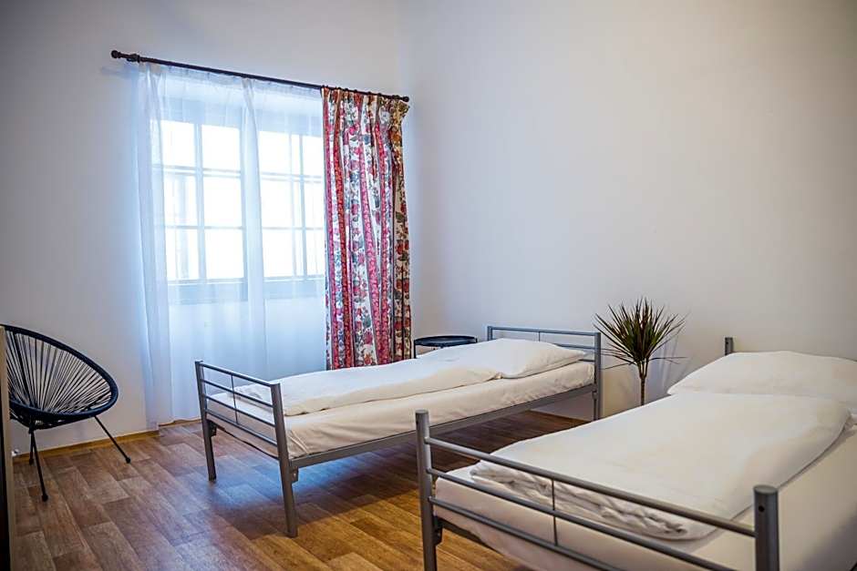 Hostel Little Quarter