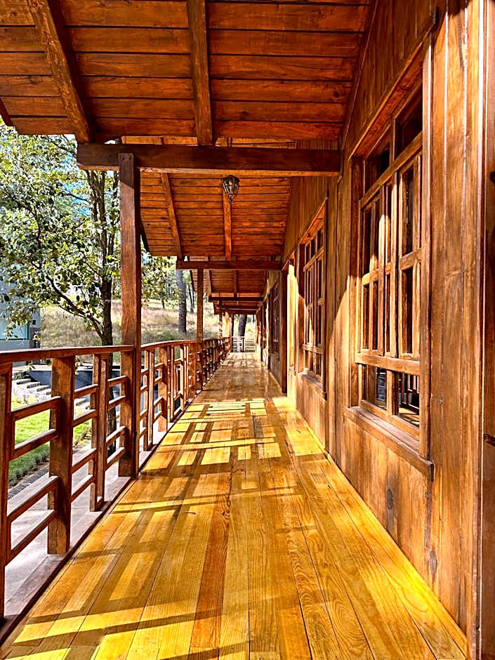 PINE TREE Mazamitla Hotel Boutique & Cabañas