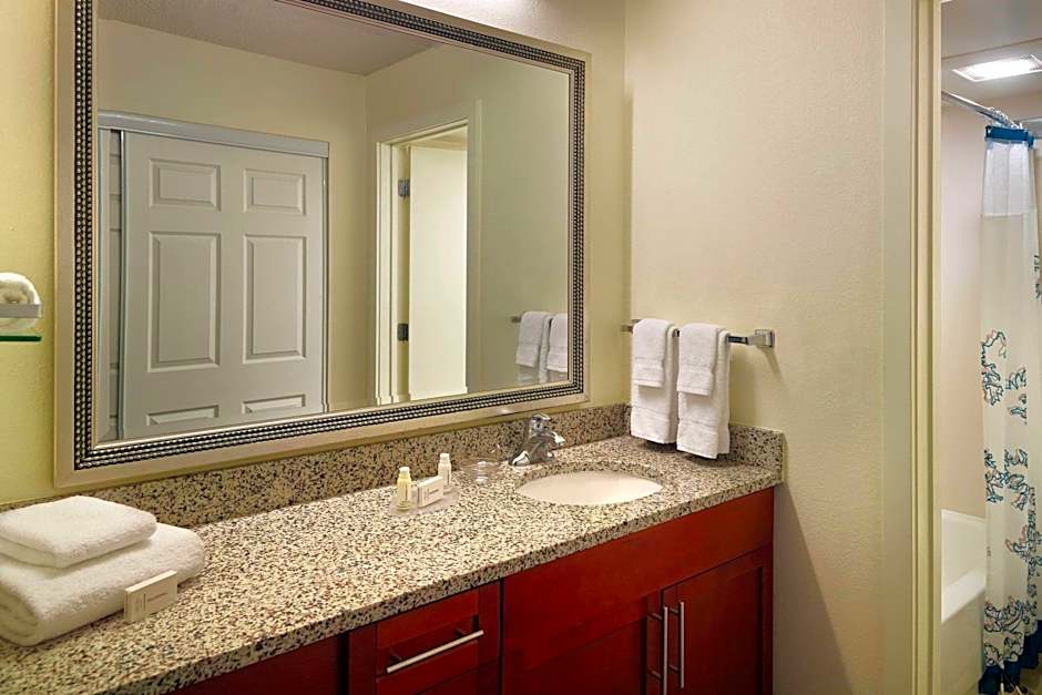 Residence Inn by Marriott Atlanta Airport North/Virginia Avenue