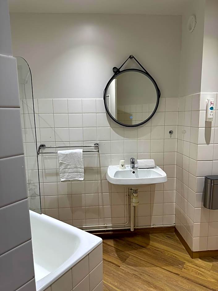 Cit'Hôtel l'Europe - Cholet Gare