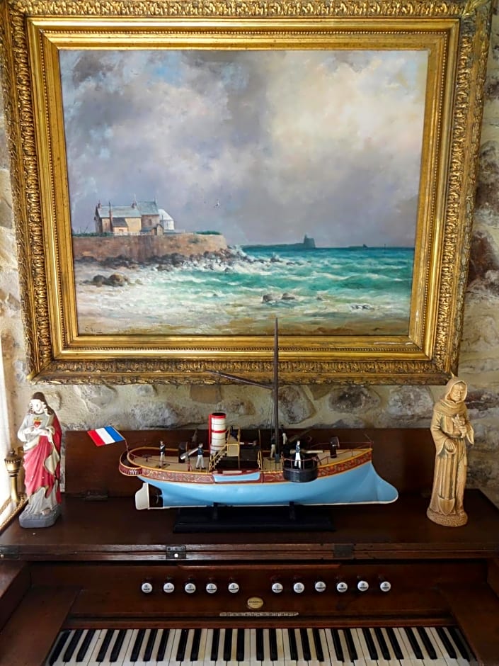 Prieure St Pierre de La Luthumiere