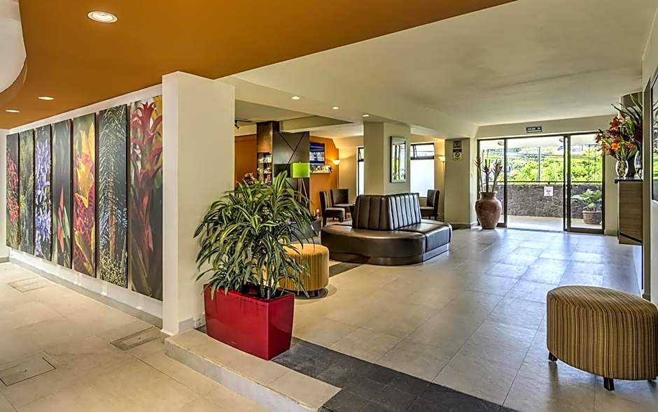 Hotel Residence Inn Suites Cristina