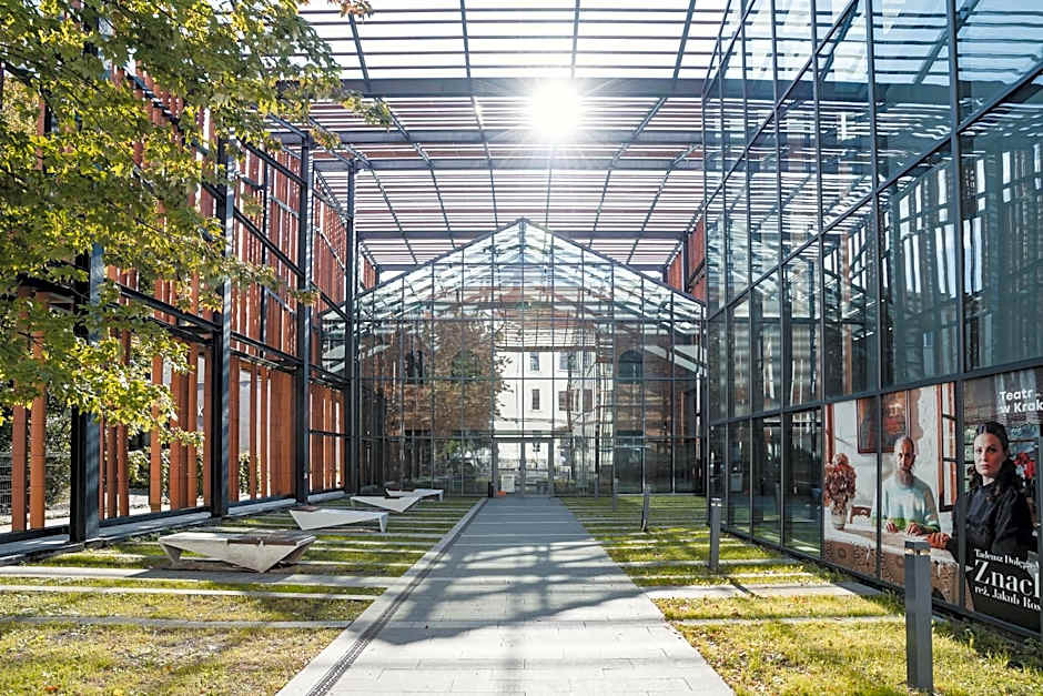 H11 Aparthotel