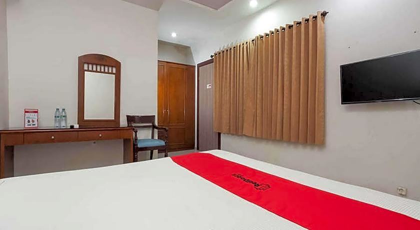 RedDoorz @ Panglima Sudirman Surabaya