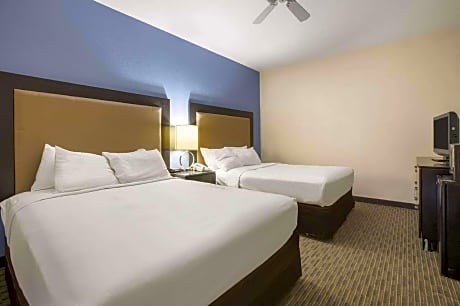 2 Queen Beds Non-Smoking