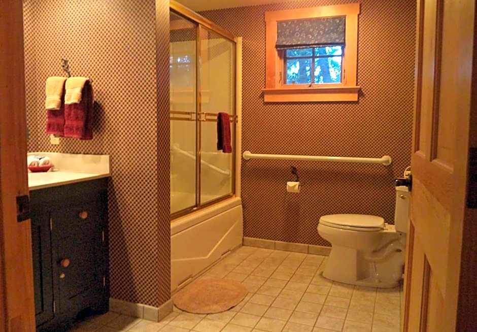 The Inn & Spa at Intercourse Village