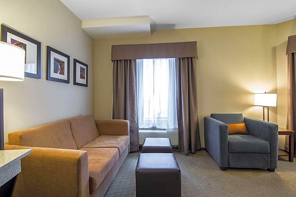 Comfort Suites Saskatoon