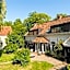 La Ferme Blanche, The Originals Relais