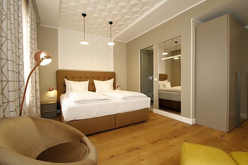 Amelie No 1 Hotel & Appartements